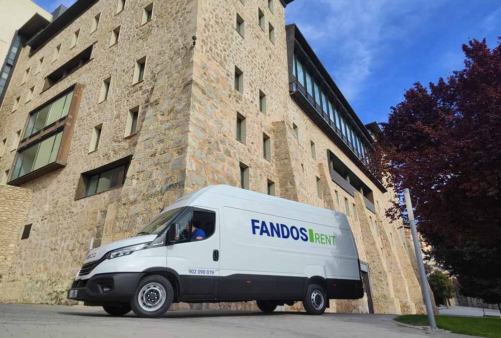 precio alquiler furgoneta por día FANDOS Rent